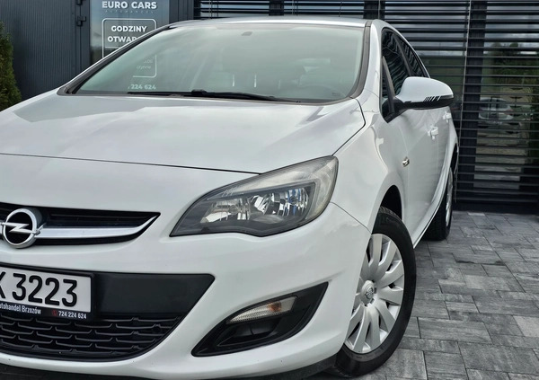 Opel Astra cena 35900 przebieg: 120000, rok produkcji 2015 z Brzozów małe 781